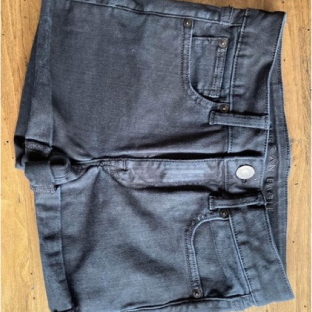 American Eagle Shorts - Size 2.
